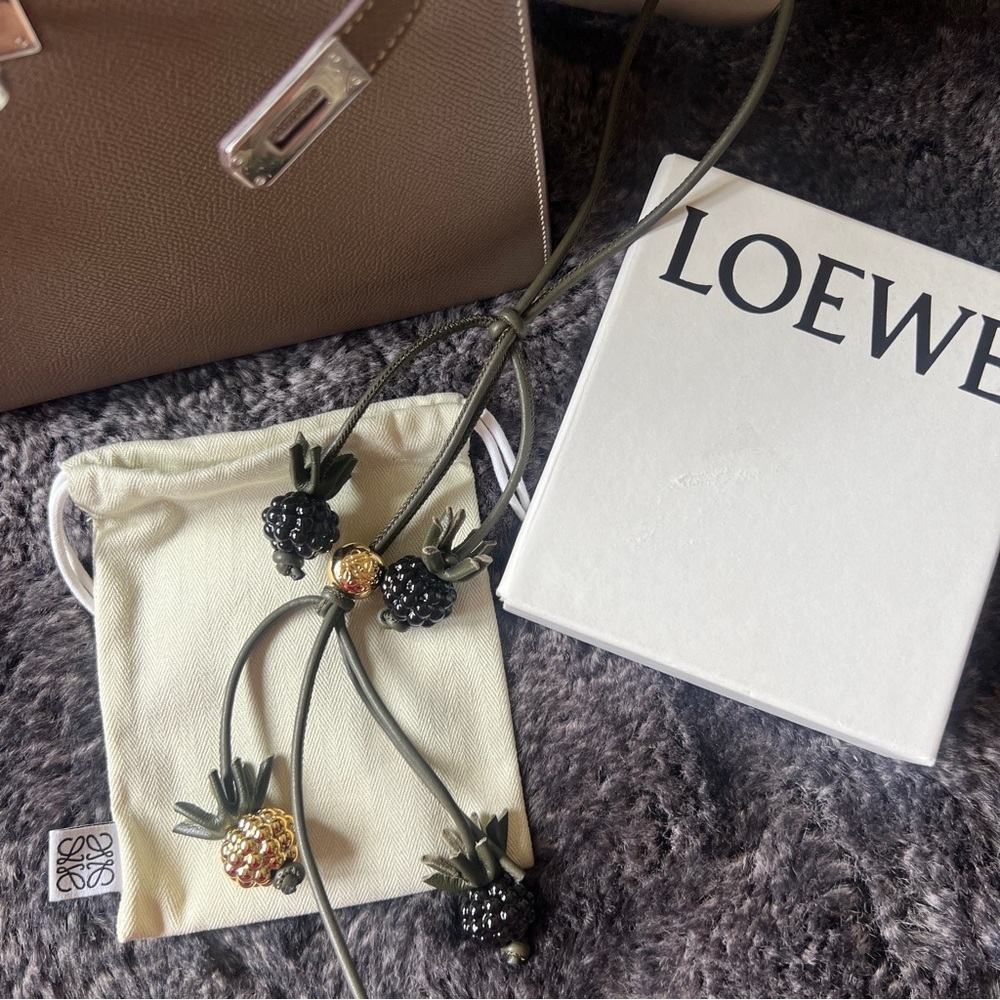 Loewe berry Leather Necklace with Black & Gold blackberry Charms gift New